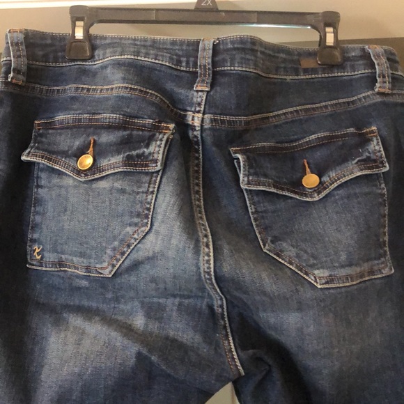 Kut from the Kloth denim shorts size 14W - Picture 3 of 5